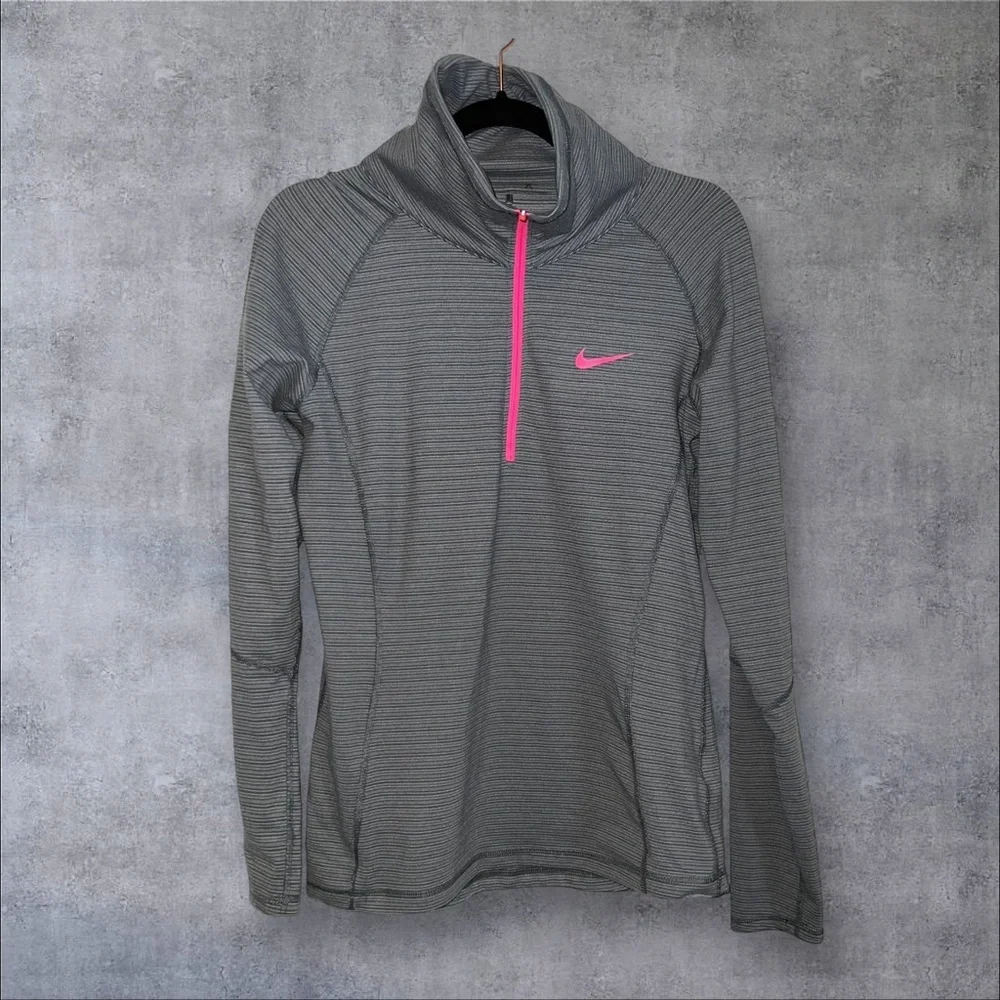 Nike‎ Gray and Pink Half-Zip Pullover